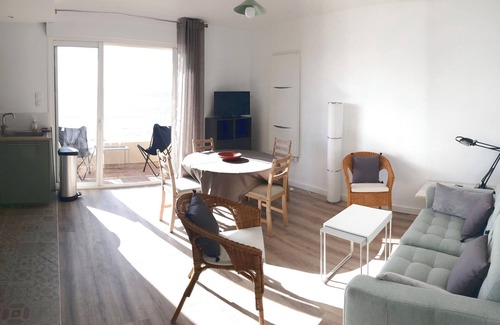 Le Brusc Apartment | Appartement 2 chambres, vue mer, wifi, parking