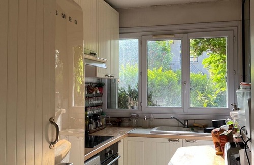 Bois-Colombes Apartment | Appartement à 10' de Paris Avec Jardin et Terrasse, 2 Chambres