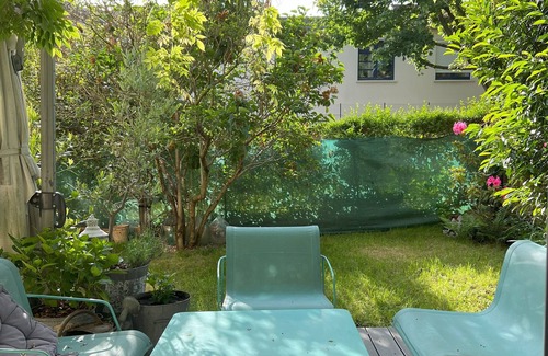 Bois-Colombes Apartment | Appartement à 10' de Paris Avec Jardin et Terrasse, 2 Chambres