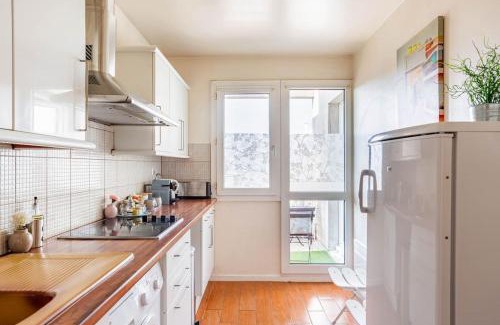 La Courneuve Apartment | Appartement à 10 minutes du centre de Paris avec le RER B