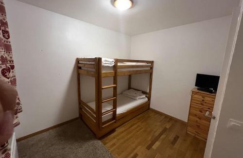 Le Sauze Apartment | Appartement à Enchastrayes sur piste station de ski au Sauze à 3km de Barcelonnette