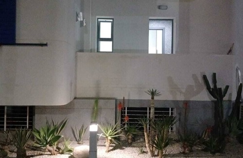 Cabo Negro Apartment | Appartement élégant avec piscine et emplacement distinctif .