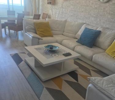 Roseraie - Orgemont Apartment | appartement 100m2 tout confort