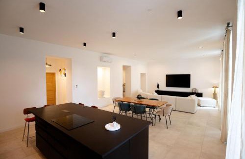 Aubenas Apartment | Appartement 120m2
