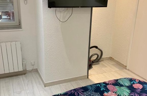 Riom Apartment | Appartement 1er Etage 42m2 hyper centre ville/parking gratuit