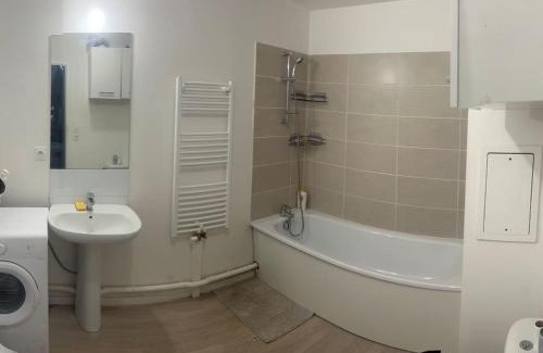Corbeil-Essonnes Apartment | Appartement 2 chambres meublé