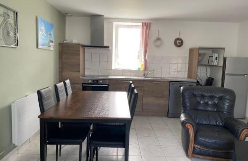 Vierville-sur-Mer Apartment | Appartement 2 chambres et cuisine-salon Plages du Débarquement