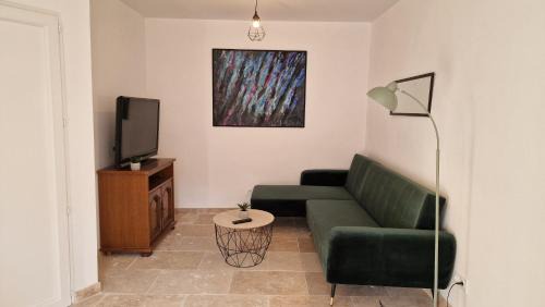 Saint-Ambroix Apartment | Appartement 2 chambres climatisé