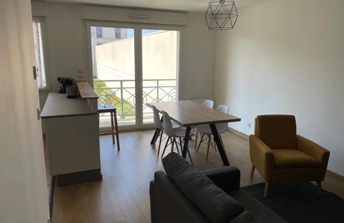 Lion-sur-Mer Apartment | Appartement 2 chambres - 50m de la mer - parking