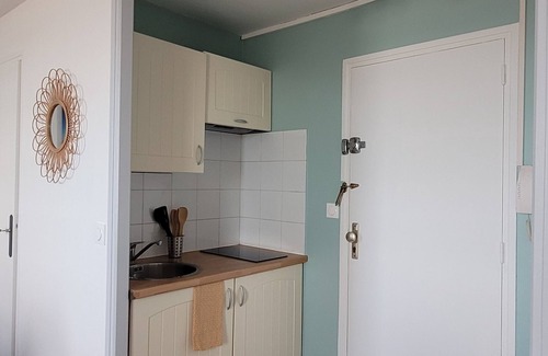 Luc-sur-Mer Apartment | Appartement 2 Personnes Avec Magnifique vue mer