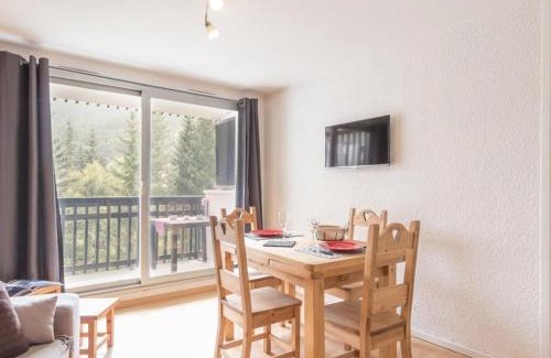 La Salle-les-Alpes Apartment | Appartement 2 pièces avec parking à 150m des télécabines - FR-1-330F-31