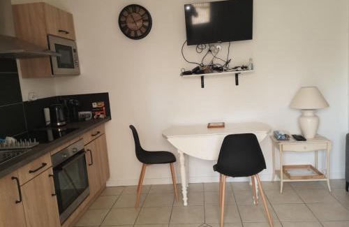 Ouistreham House | Appartement 2 pièces avec terrasse proche mer et commerces