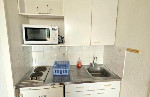 Vaux-sur-Mer Apartment | Appartement 2 pièces avec piscine à 5 min de la plage de Pontaillac, parking résidentiel, balcon fermé - FR-1-550-81