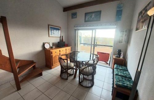 Marseillan Plage Apartment | Appartement 2 pièces mezzanine climatisé avec piscine et parking privé à Marseillan - FR-1-326-789