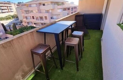 Sainte-Maxime City Centre Apartment | Appartement 26m2 Sainte Maxime Centre Ville