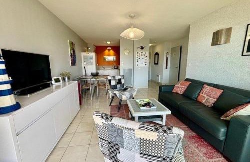 Quiberon Apartment | Appartement 2P à Quiberon, 43m², Balcon, Parking, Wifi, 3 étoiles, Proche Plage et Centre-Ville - FR-1-478-143