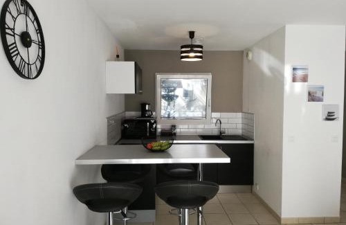 Villeneuve Loubet Beach Apartment | Appartement 2P et parking privé à 50m des plages.