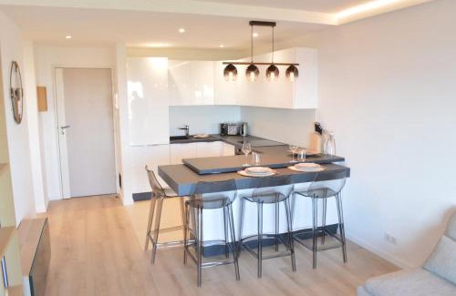 Antibes Apartment | Appartement 2P vue mer Antibes