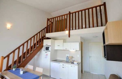 Azille Apartment | Appartement 3 étoiles - Piscine - ccbbbhg