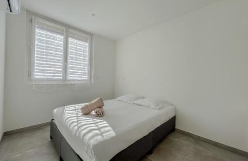 Frejus Plage Apartment | Appartement 3 chambres avec terrasse et Parking à Fréjus