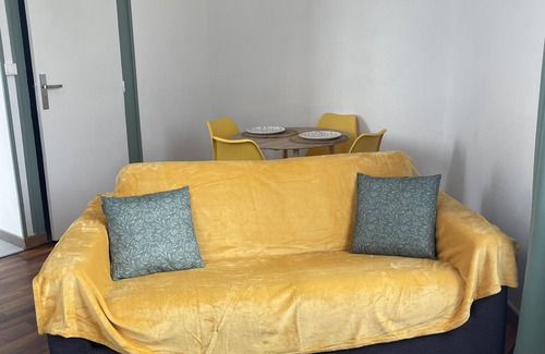 Langrune-sur-Mer Apartment | Appartement 35 m2 1er Étage Maison de Ville a 300 m de la mer
