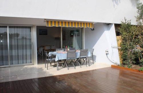 Villeneuve Loubet Beach Apartment | Appartement 3P en RDJ avec Jardin et Terrasse, à 5 min Plage et Restaurants, Parking Privé, Climatisé - FR-1-252A-59