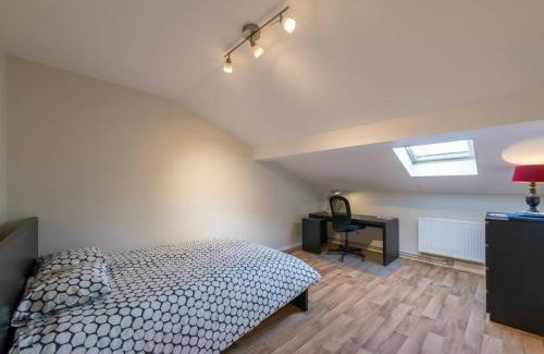 Outremeuse Apartment | Appartement 4 chambres à Liège