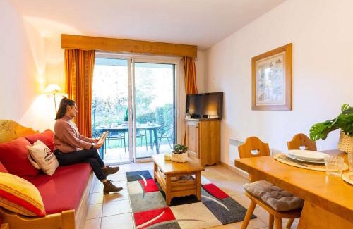 Vielle-Aure Apartment | Appartement 4 pers à Vielle Aure avec piscine, parking, proche du centre et des remontées - FR-1-296-482