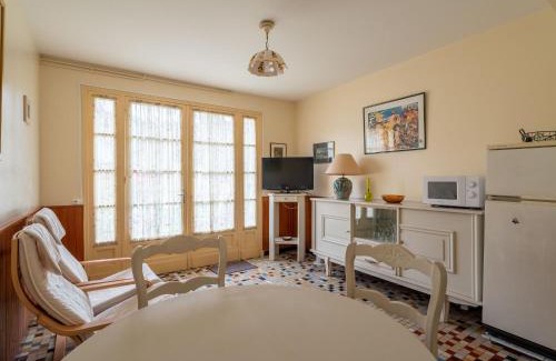 Mimizan Apartment | Appartement 4 pers, Pieds des Pistes Cyclables, Terrasse, BBQ, Proche Plages et Activités - FR-1-50-107