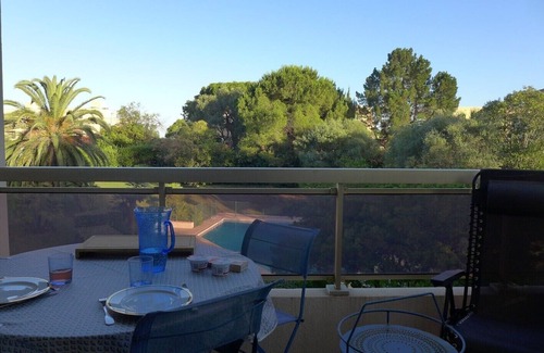 Golfe Juan Apartment | Appartement 41 m2, Terrasse , Parc et Piscine. Plages à 10 mn à Pieds