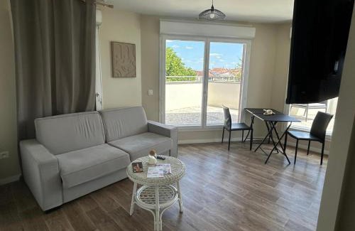 Meaux Apartment | Appartement 45m2 vue Marne grande terasse