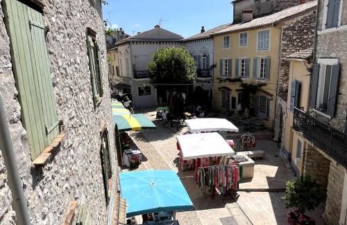 La Colle-sur-Loup Apartment | Appartement 56m2 avec balcon en coeur de village