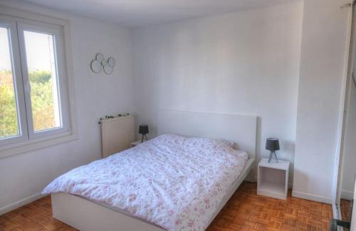 Champigny-sur-Marne Apartment | Appartement 67m² 500m RER (20mn Paris) face Marne