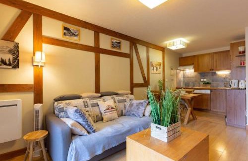 Saint-Lary-Soulan Apartment | Appartement 6 pers avec piscine, sauna et terrasse - Saint-Lary-Soulan centre - FR-1-296-498