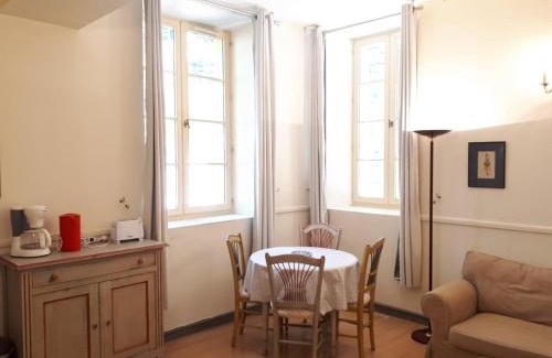 Montbrun-les-Bains Apartment | Appartement 7 Château des Gipières