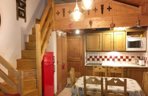 Pralognan-la-Vanoise Apartment | Appartement accueillant à Pralognan-la-Vanoise avec balcon et vue