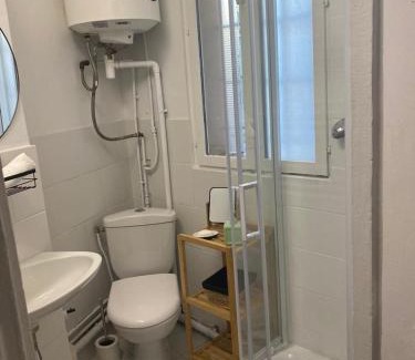 Quartier de la Chapelle Apartment | Appartement a Paris