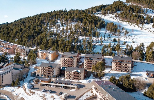 Les Angles Condo | Appartement Abordable | Accès Piscine Intérieure