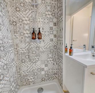 Aubervilliers Apartment | Appartement agréable Parking inclus