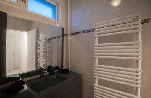 Decines-Charpieu Apartment | APPARTEMENT ARENA/GROUPAMA STADIUM/EUREXPO
