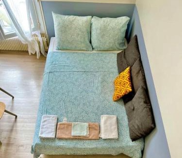 Fer a Cheval Apartment | Appartement au bord des berges + parking
