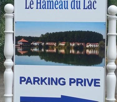 Marciac Apartment | appartement au bord du lac