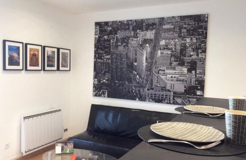 Quartier de France Apartment | Appartement au calme avec terrasse