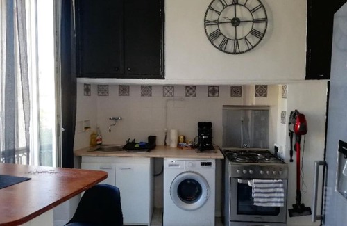 7th Arrondissement Apartment | Appartement au coeur d'Endoume 13007