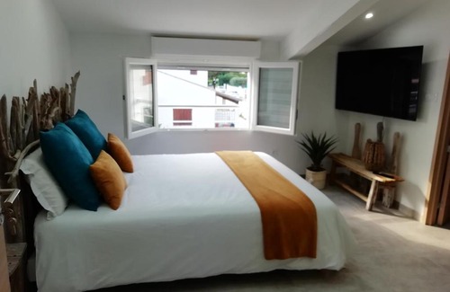 Salin-de-Giraud House | Appartement au dessus de la maison du Saunier