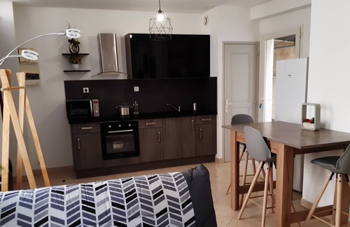 Bagnols-sur-Ceze Apartment | Appartement au sud de la France au milieu de tous sites touristiques