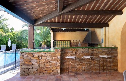 La Londe-les-Maures House | Appartement au Château Maravenne