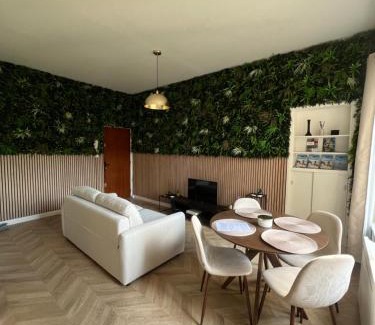 Dernier Sou Apartment | Appartement au pied des remparts