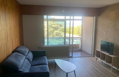 Embrun Apartment | Appartement au plan d'eau - chez Laurence