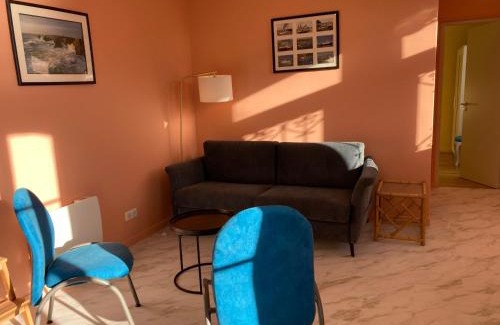 Sauzon Apartment | Appartement au port de Sauzon avec terrasse et TV - FR-1-418-235